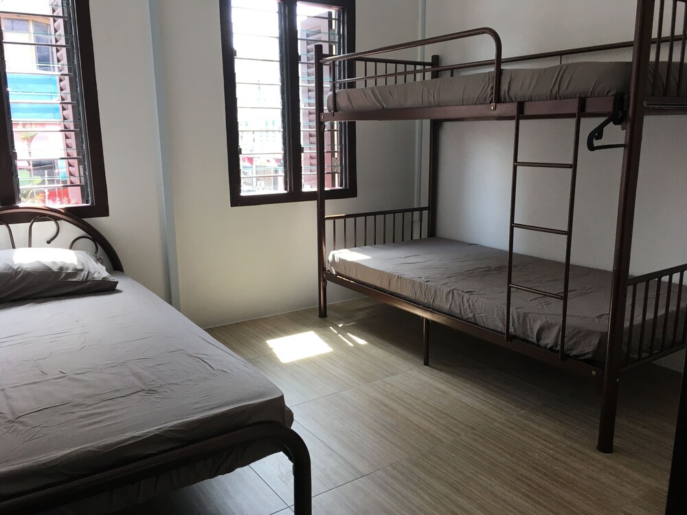 Homey Hostel
