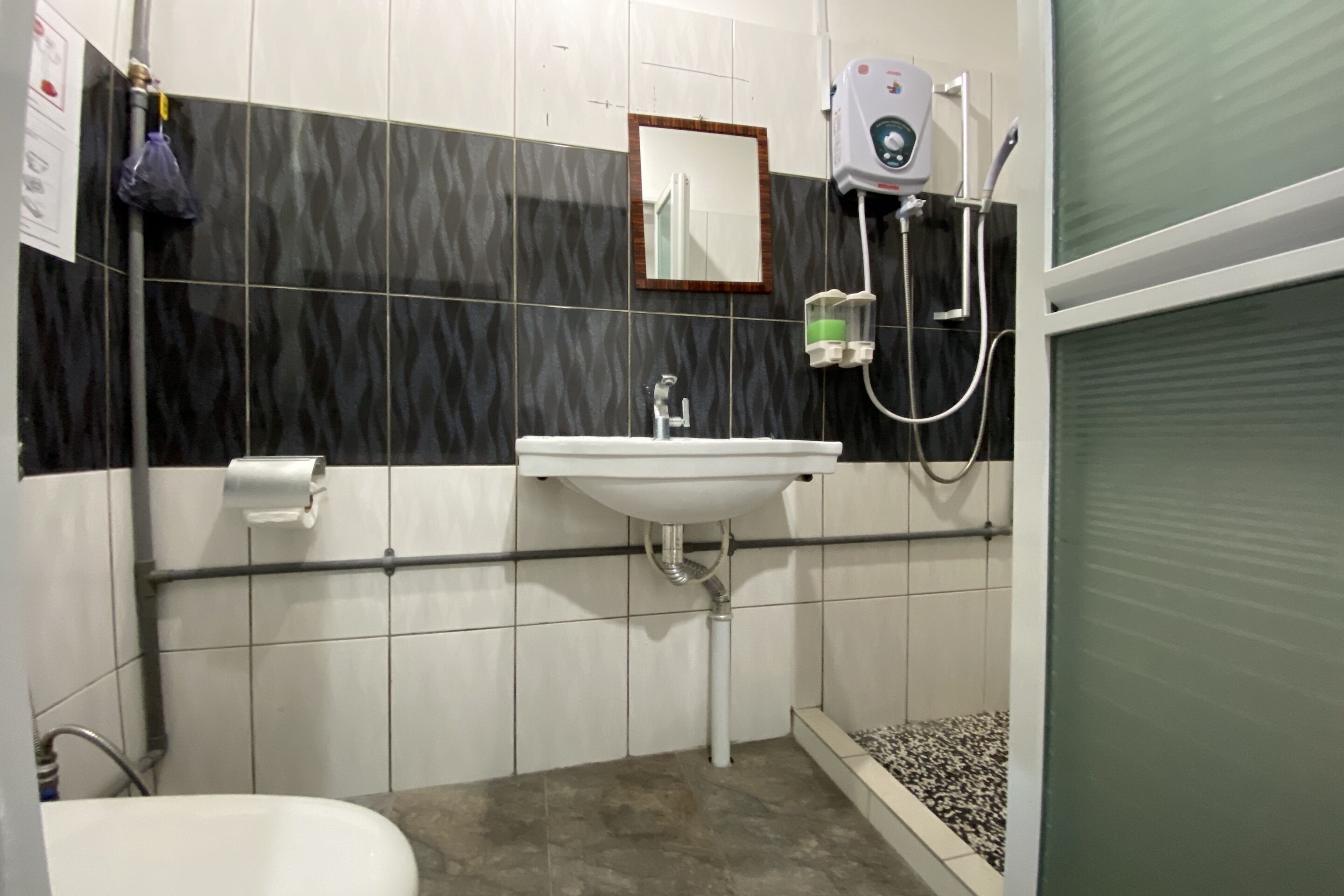 Oyo 90397 Rimba Lodge