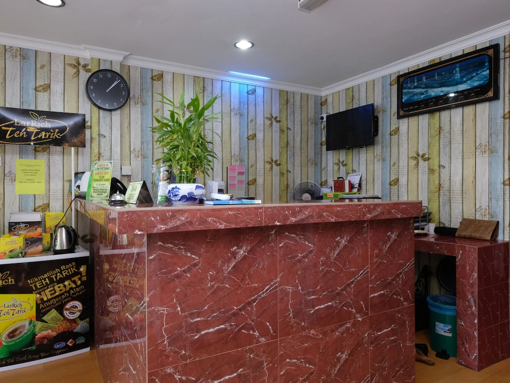 Aj Suite Hotel by OYO Rooms