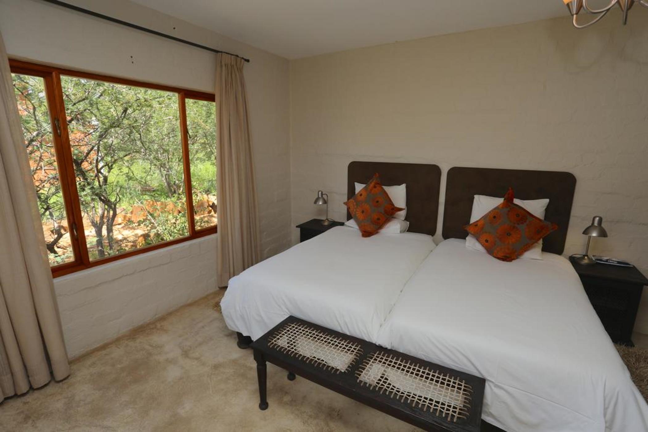 River Crossing Lodge