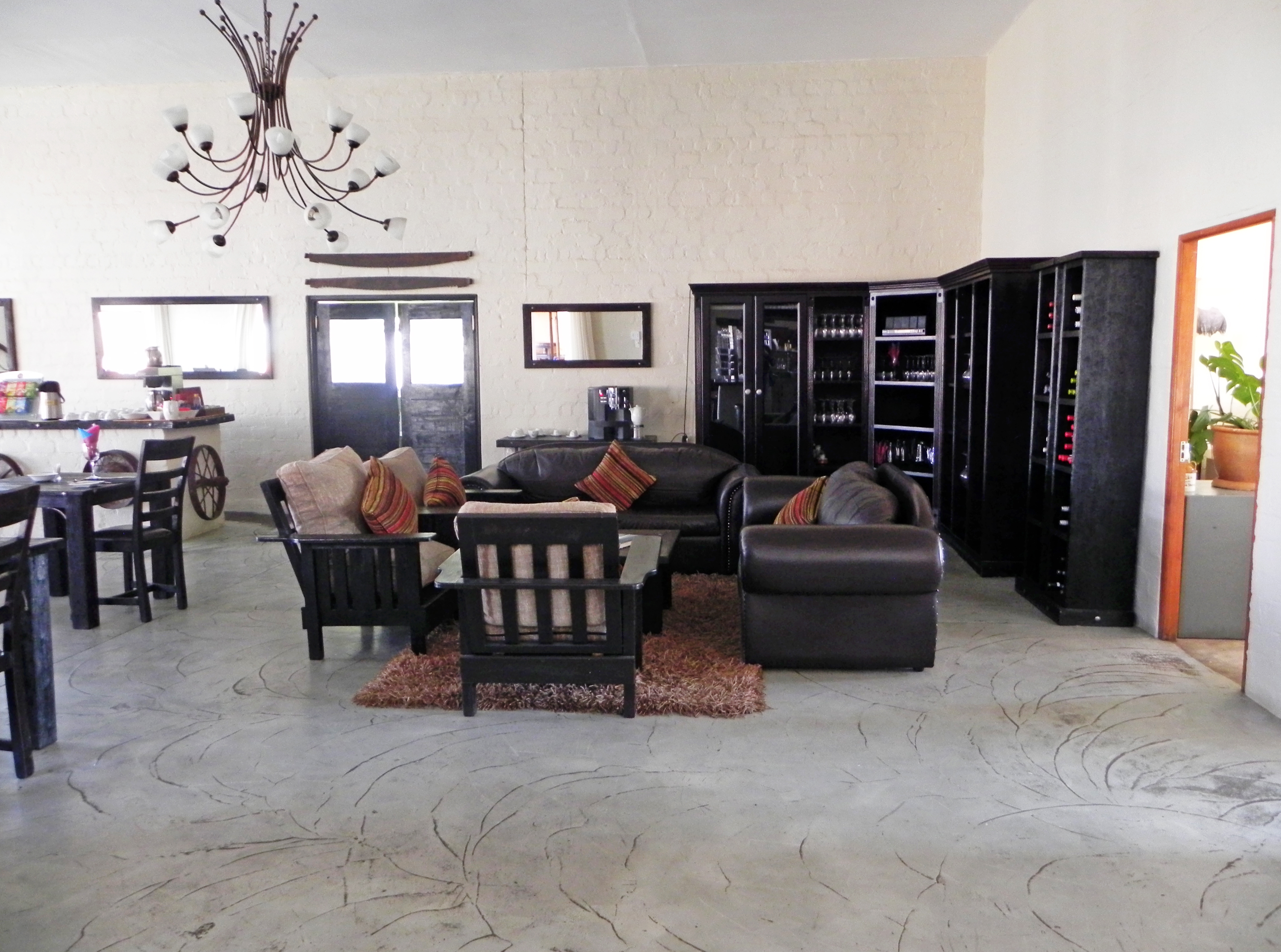 River Crossing Lodge