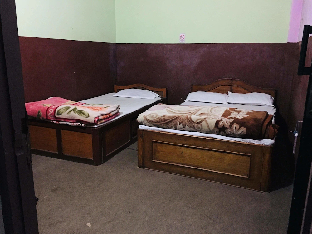Manash Guest House