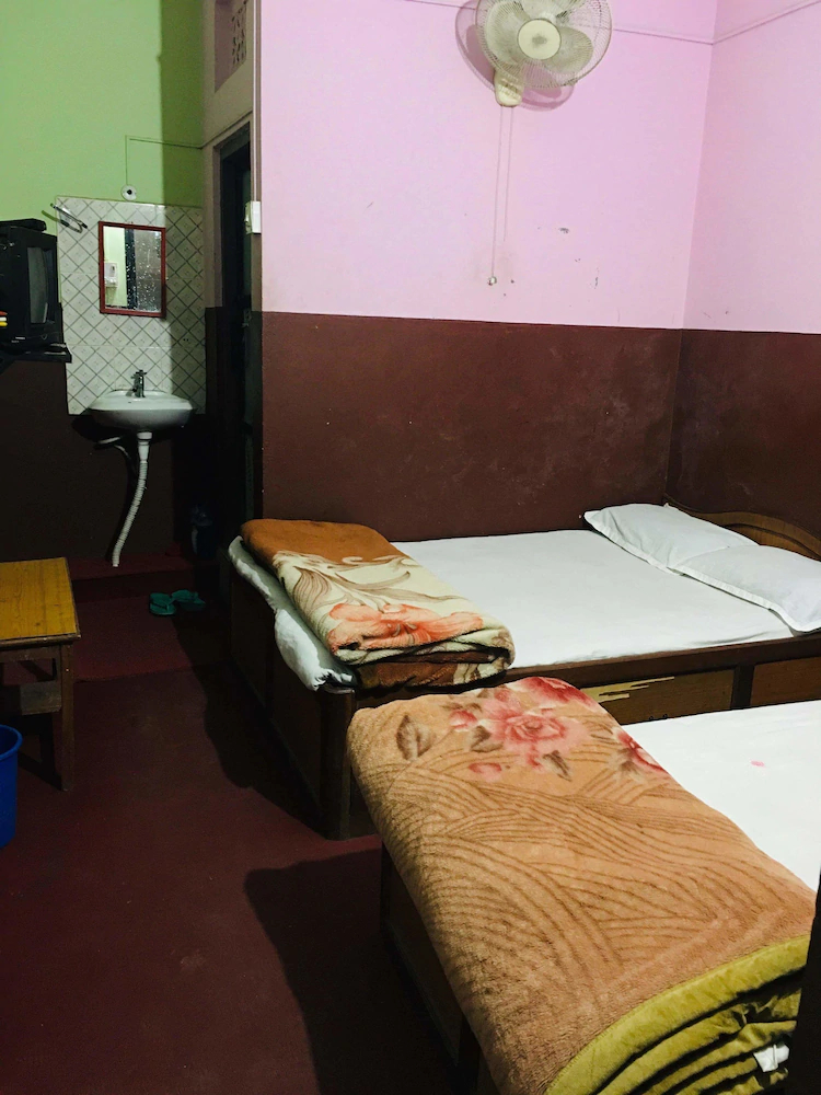 Manash Guest House