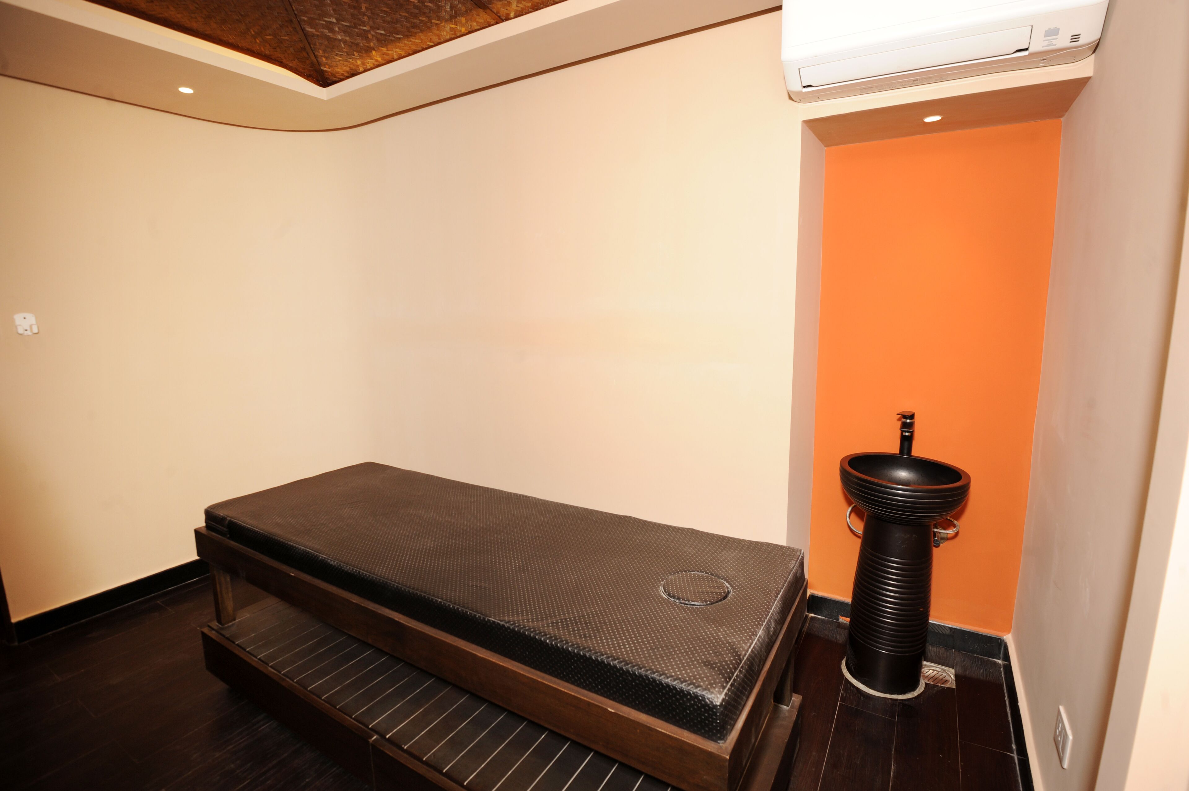 Hotel Kantipur Village