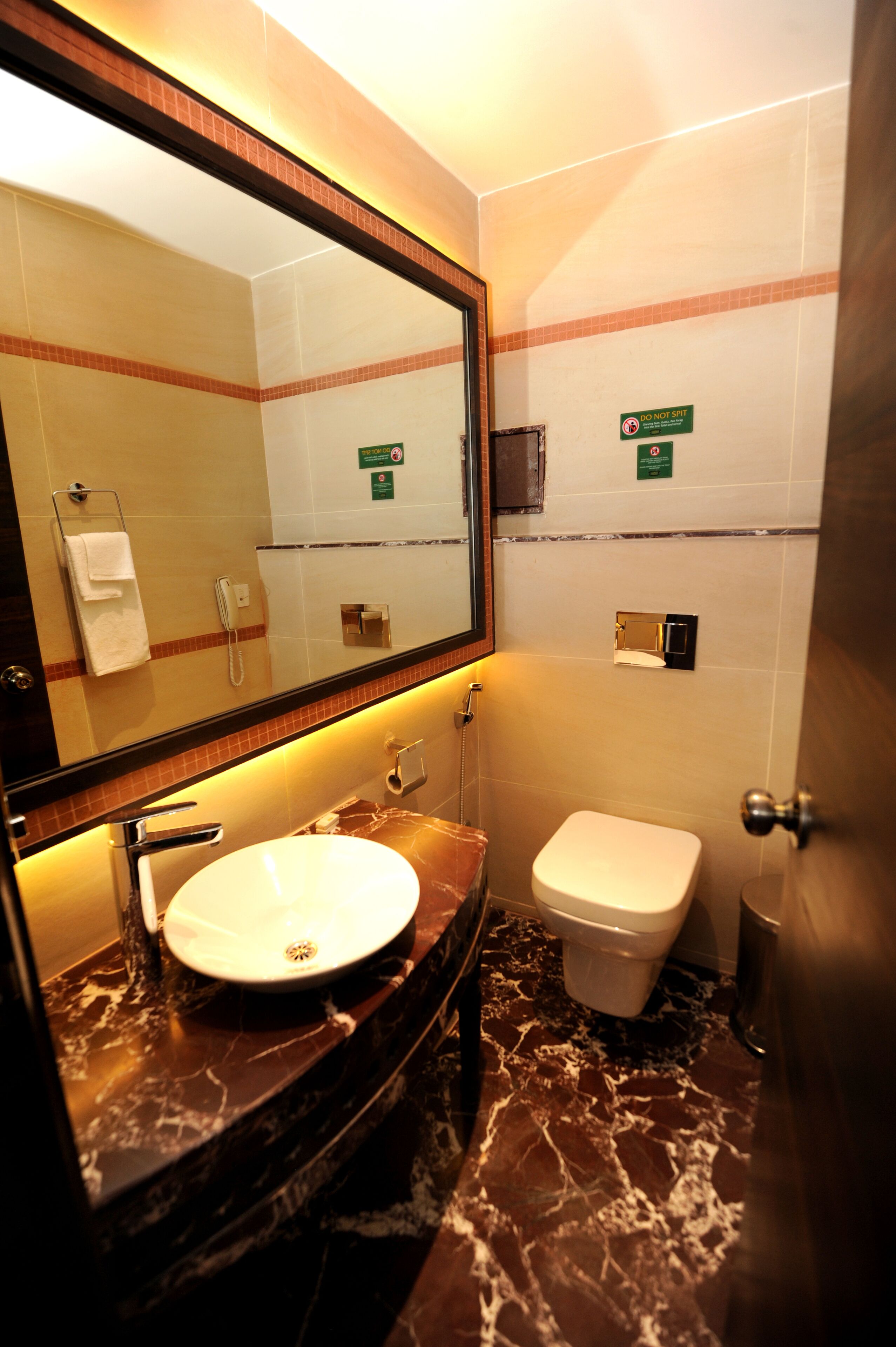 Hotel Kantipur Village