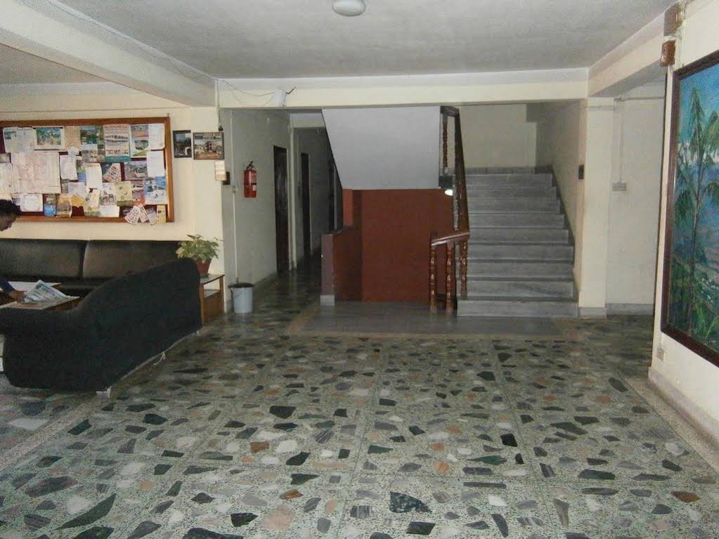 Hotel Red Planet