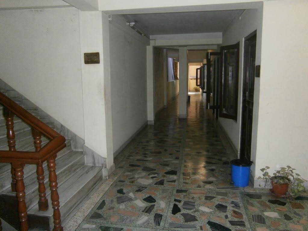Hotel Red Planet