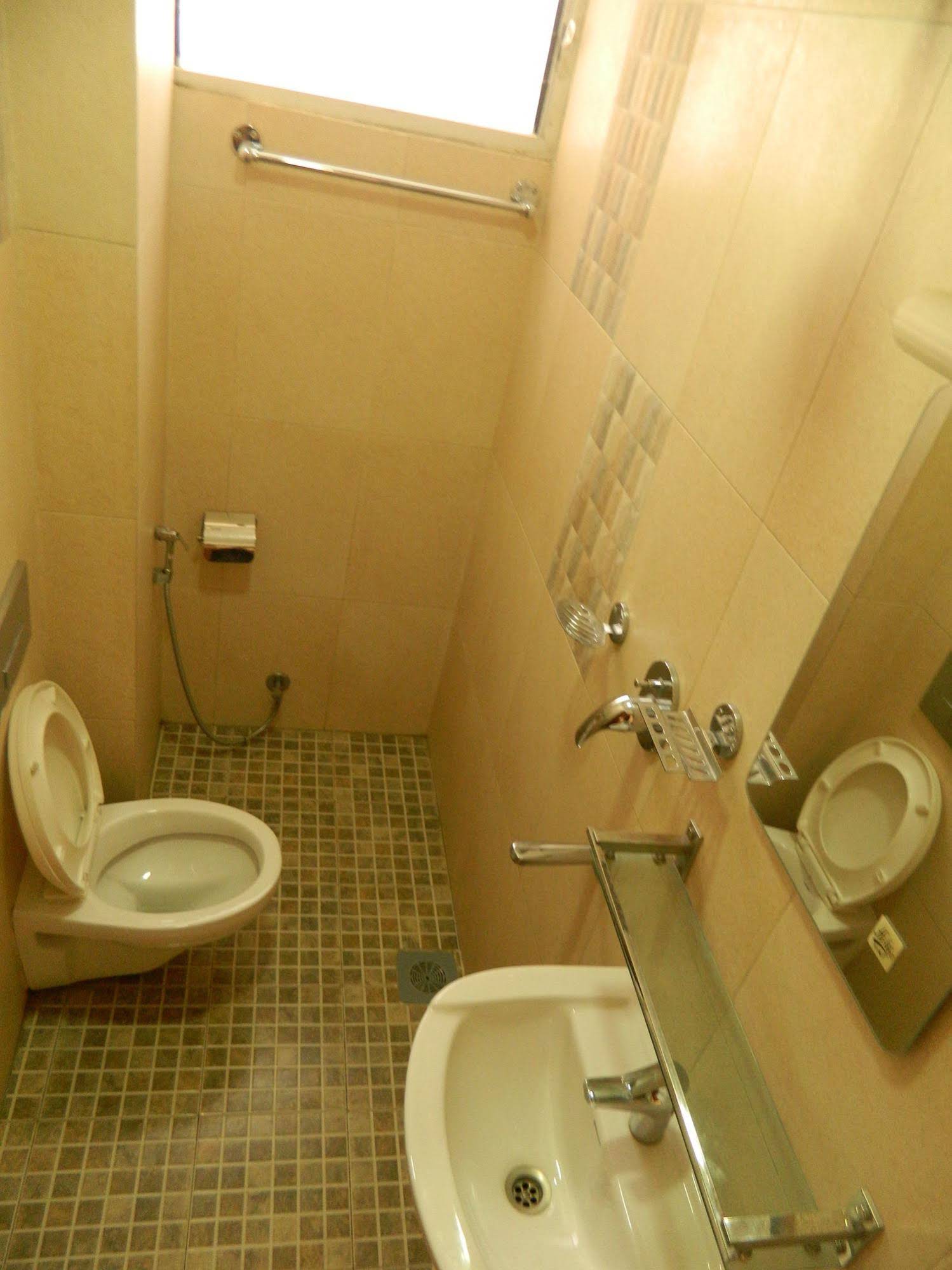 Om Tara Guest House