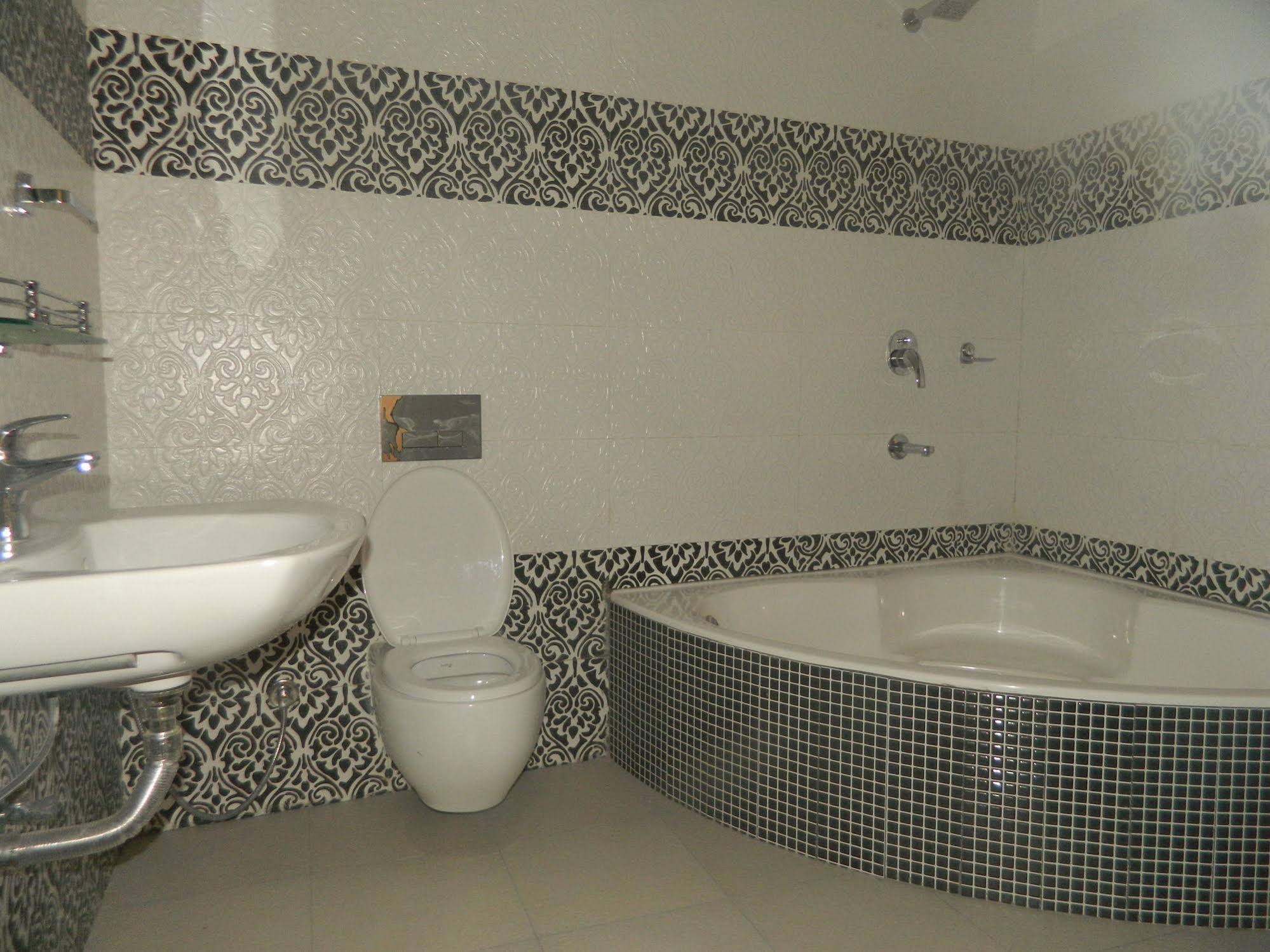 Om Tara Guest House