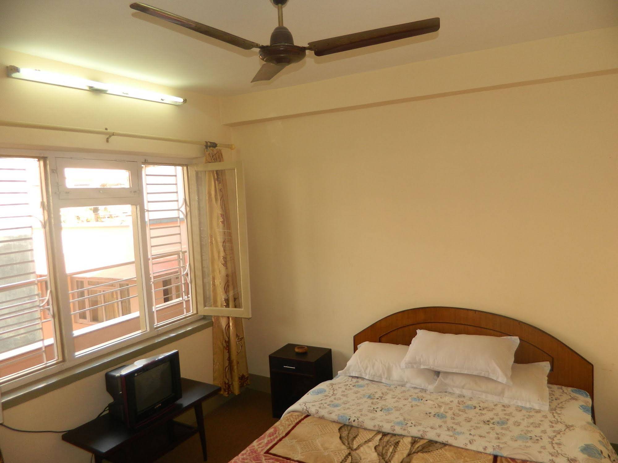 Om Tara Guest House
