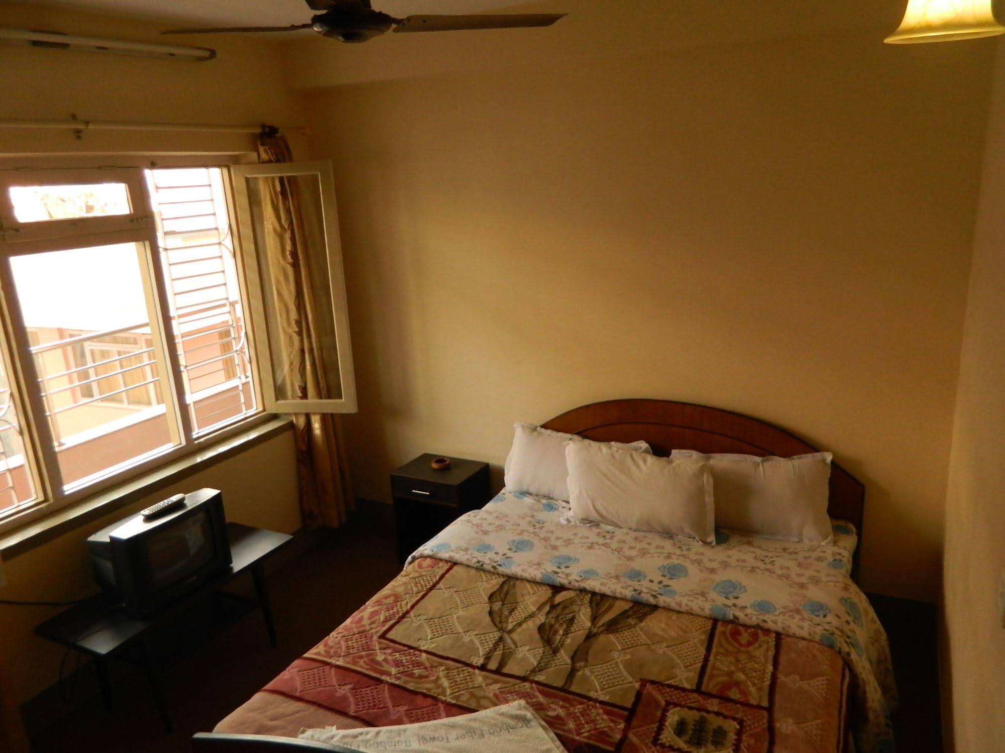 Om Tara Guest House