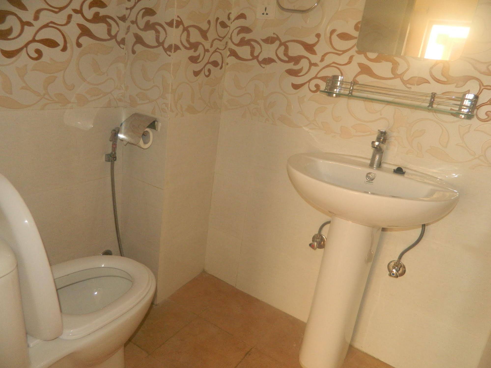 Om Tara Guest House