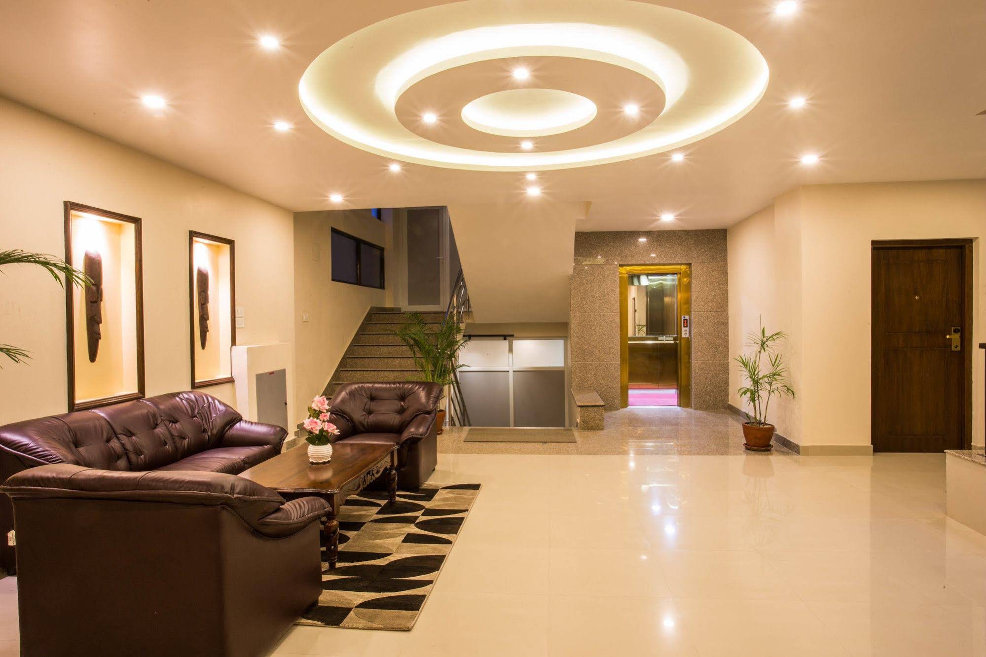 Yatri Suites & Spa
