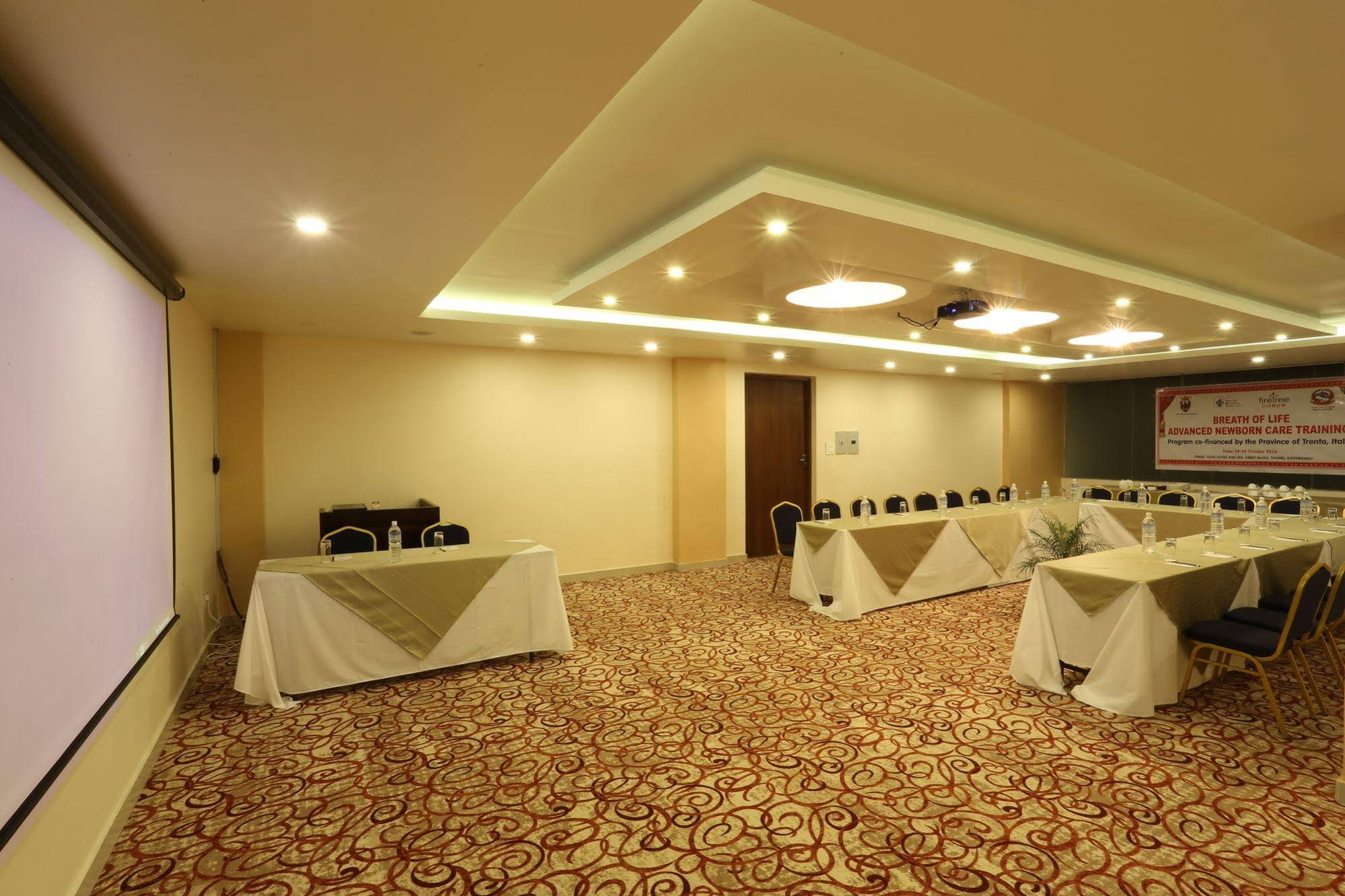 Yatri Suites & Spa