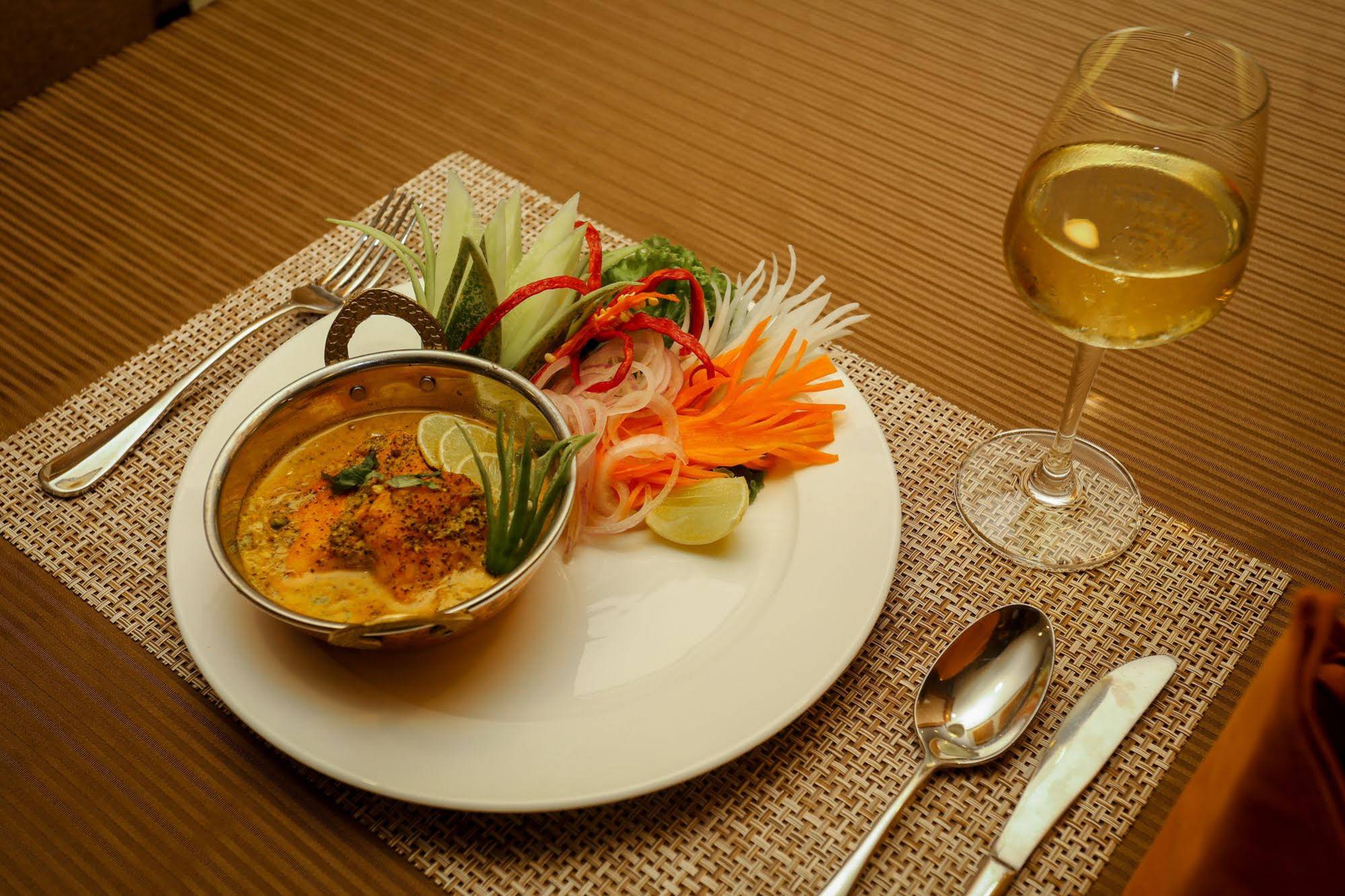 Yatri Suites & Spa
