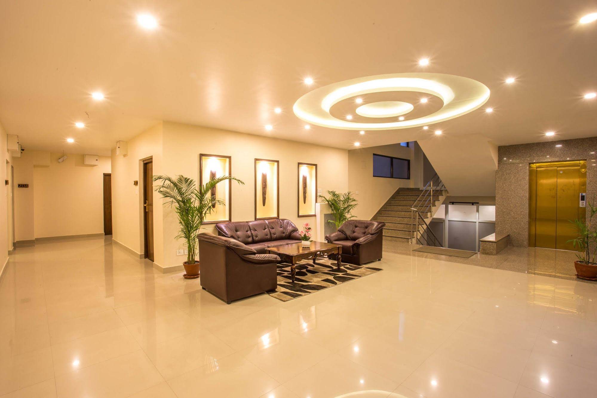 Yatri Suites & Spa