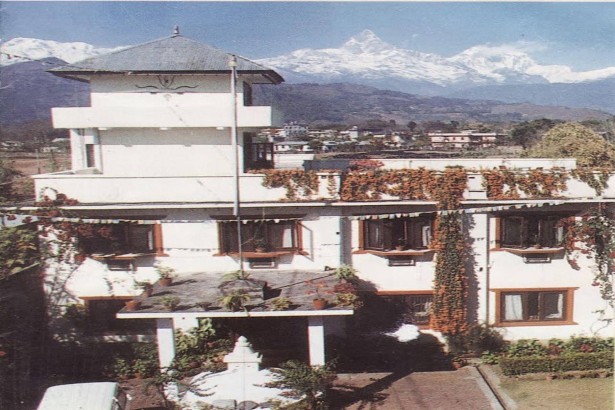 Dragon Hotel