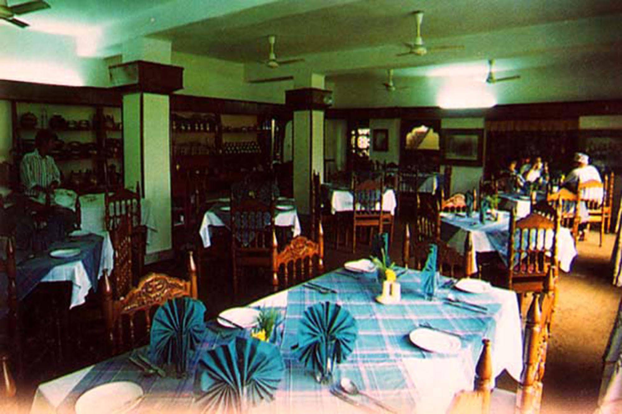 Dragon Hotel