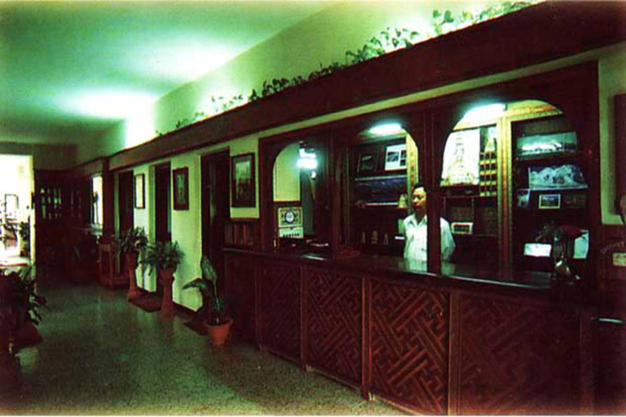 Dragon Hotel