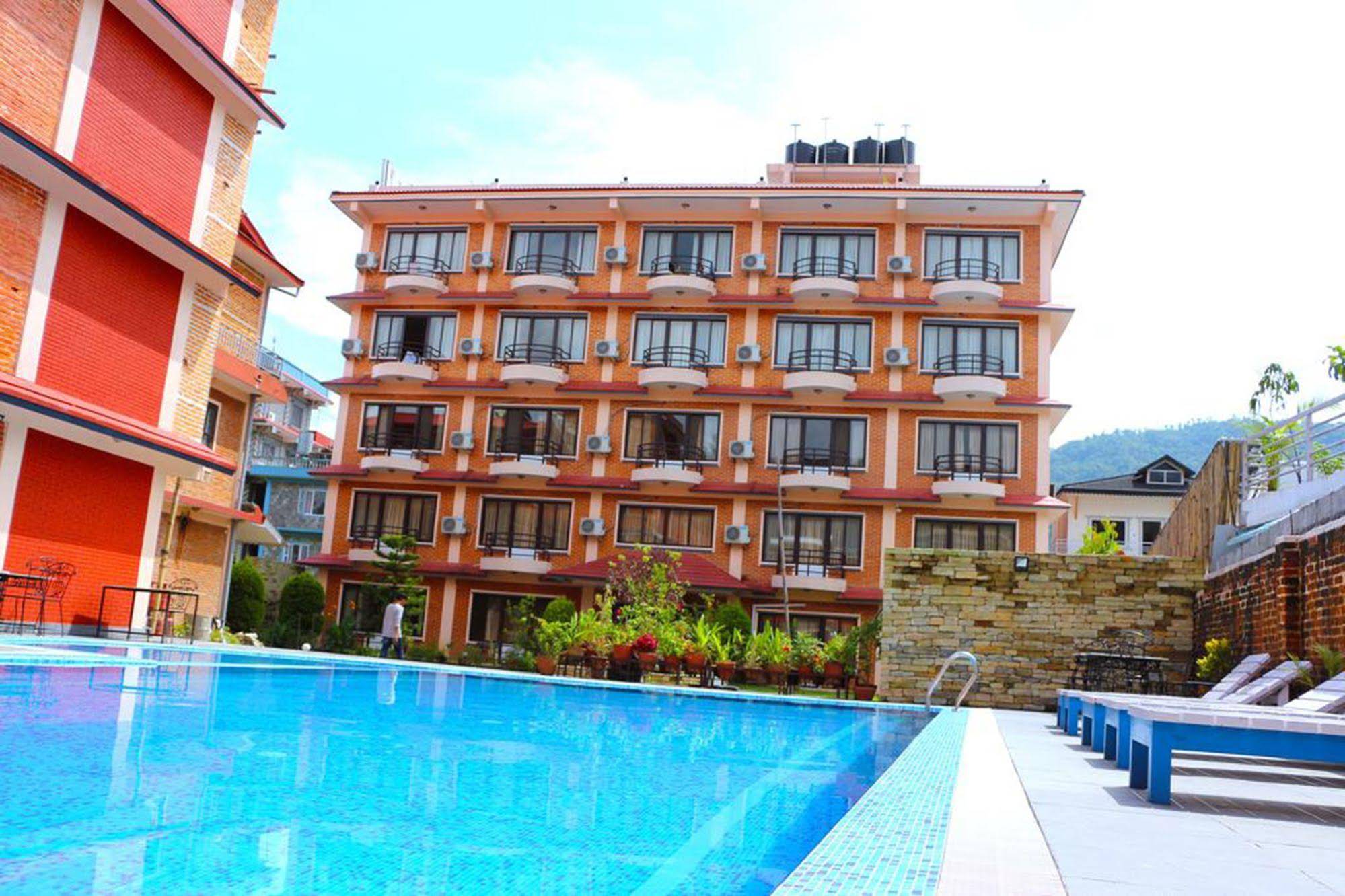 Hotel Dandelion