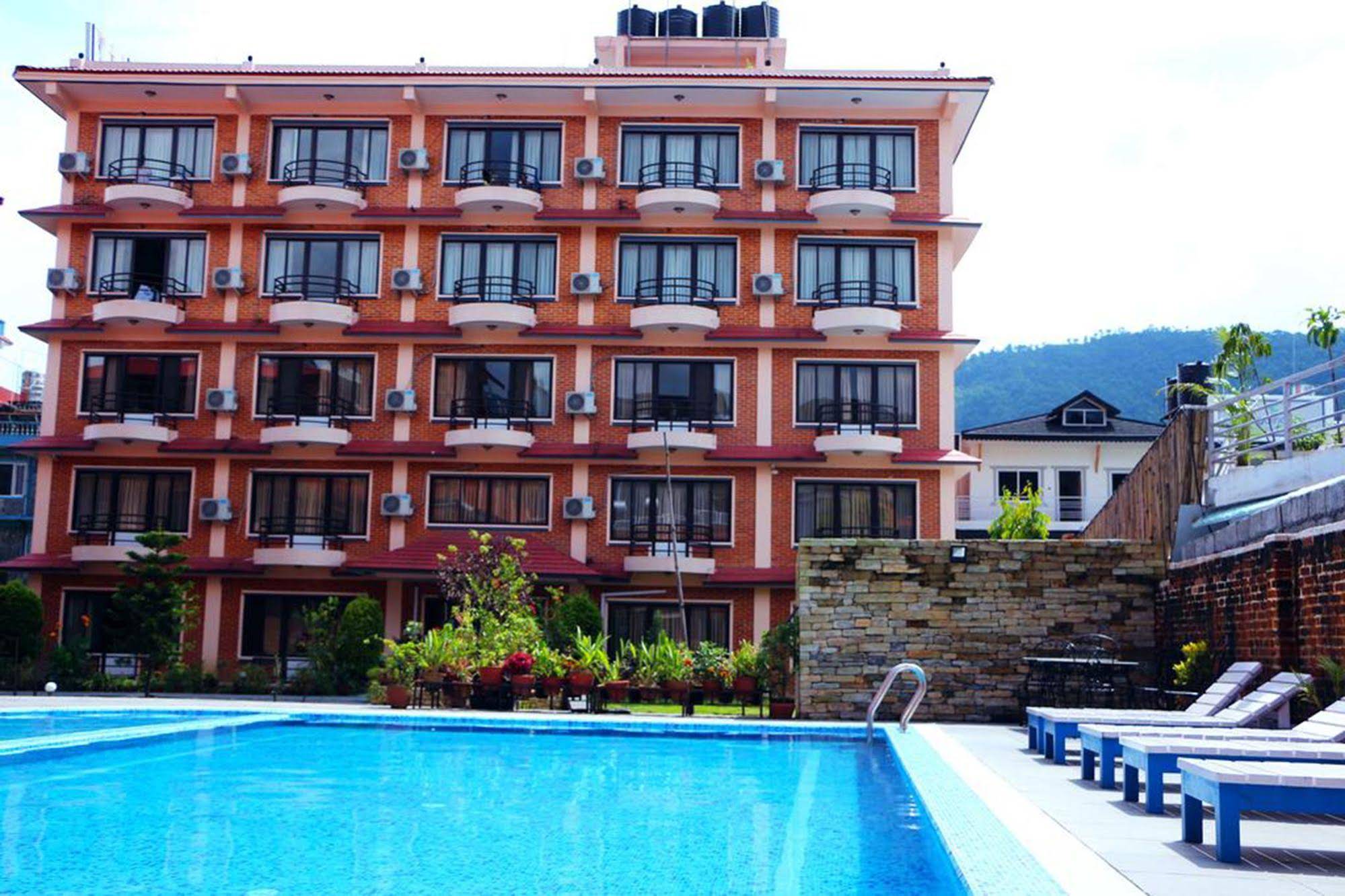 Hotel Dandelion