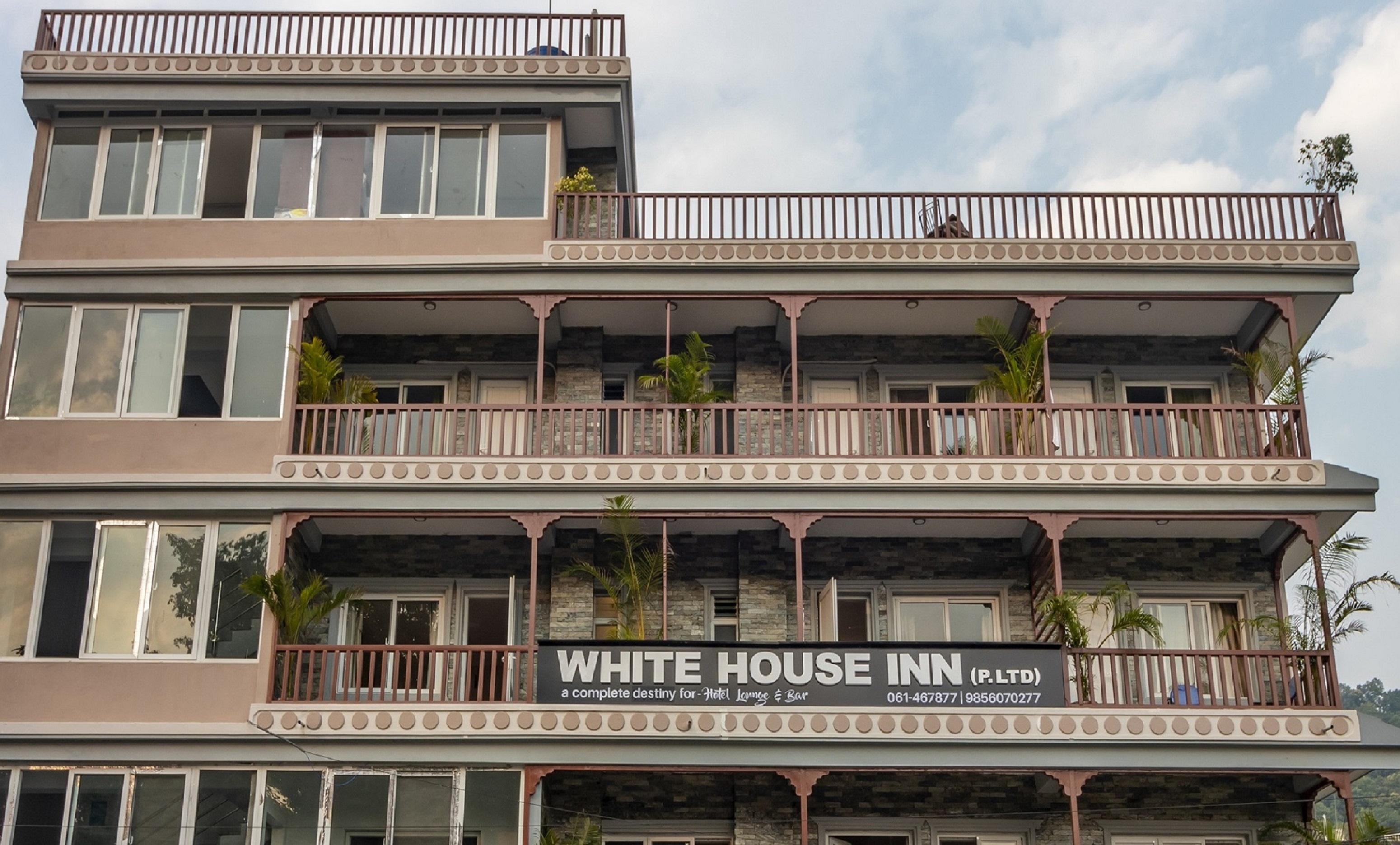 White House In by OYO