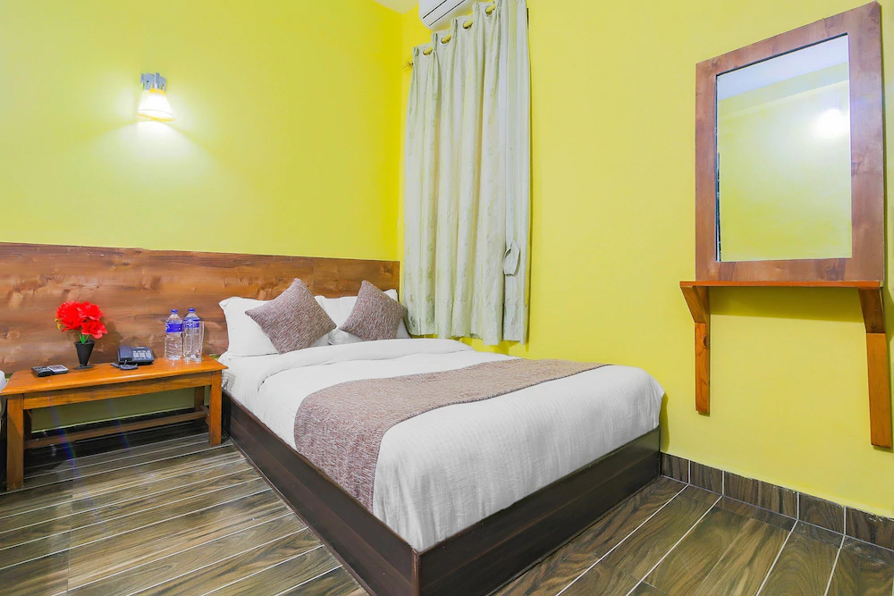 Hotel Sauraha Durbar by OYO Rooms