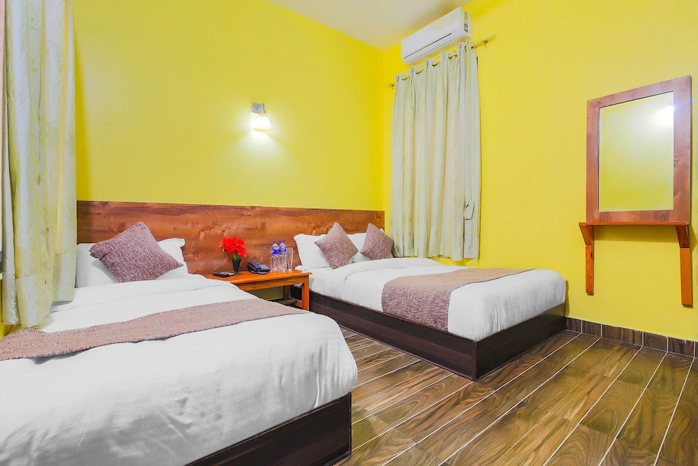 Hotel Sauraha Durbar by OYO Rooms