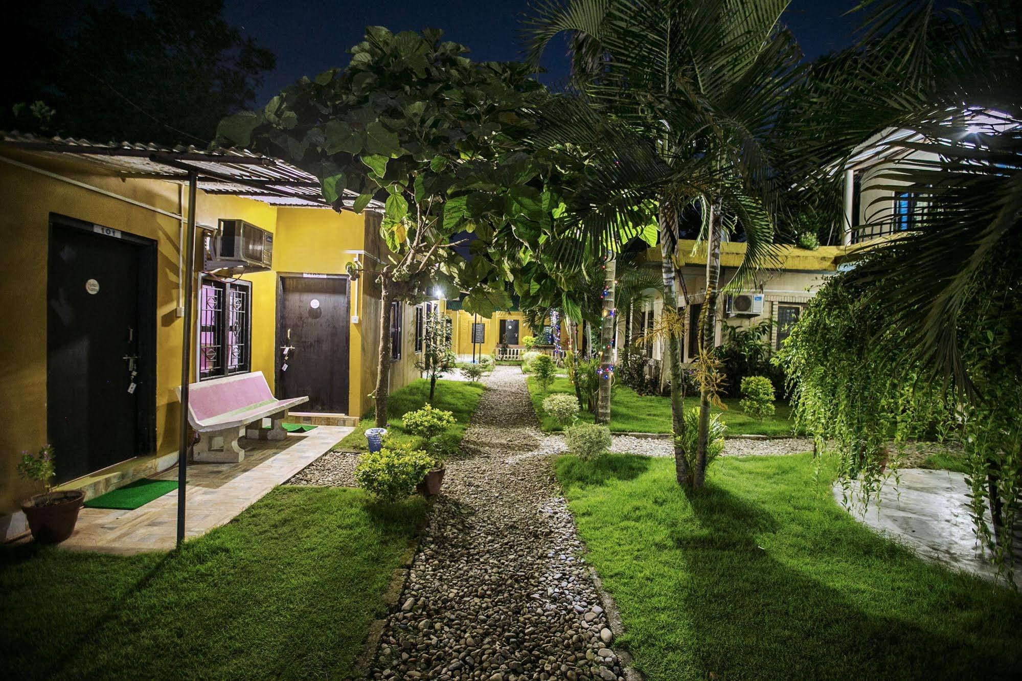 Sauraha Nana Hotel