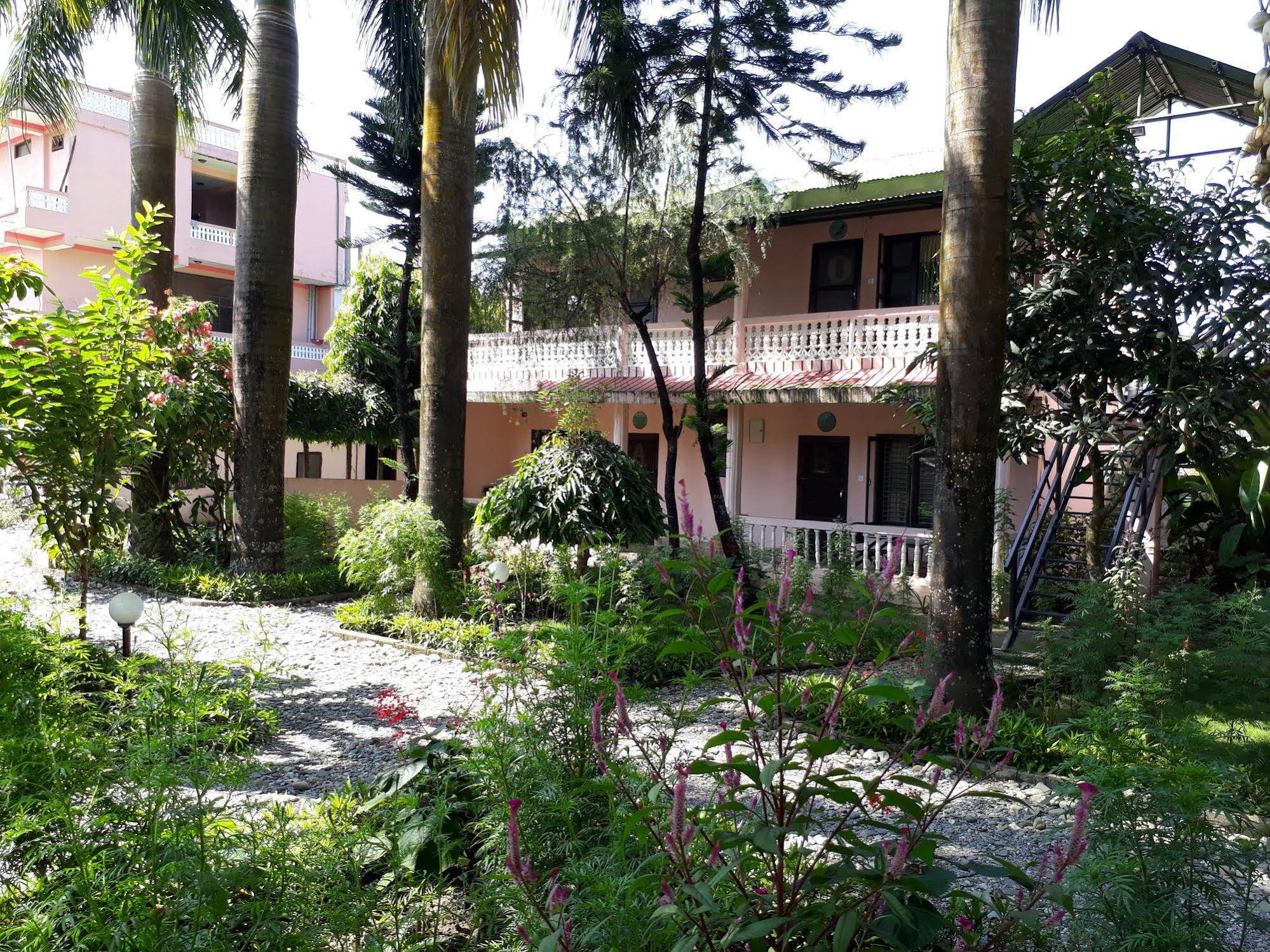 Sauraha Resort