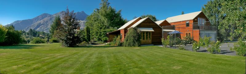 Manata Lodge Luxury Serviced Apartments