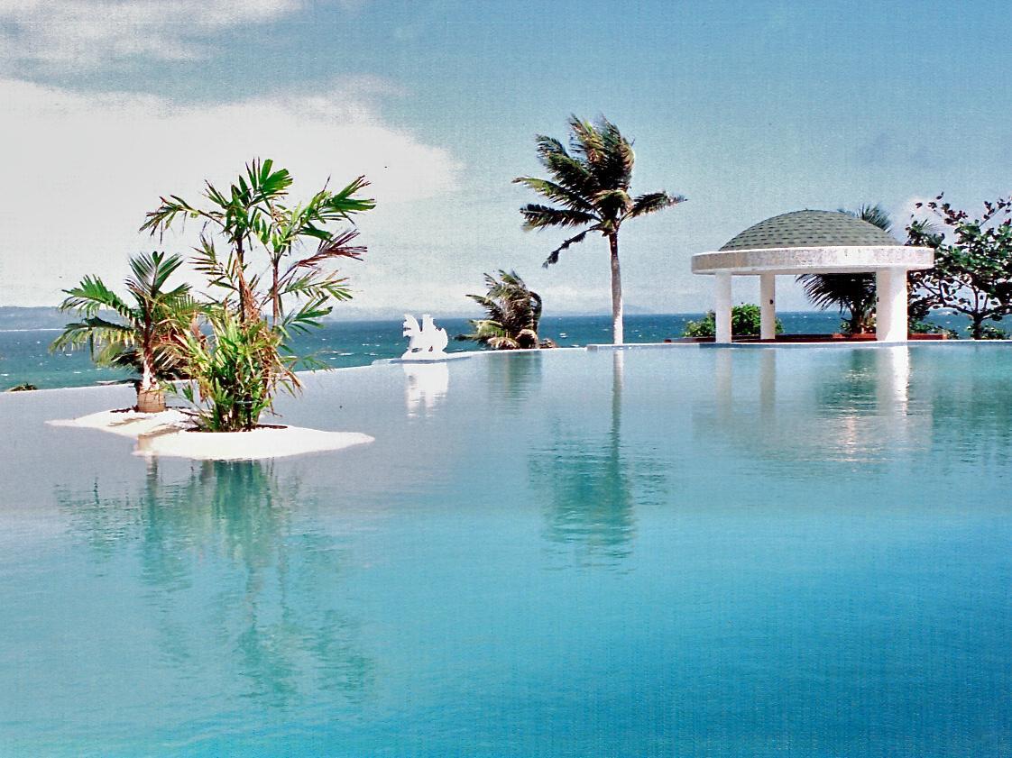 Lingganay Boracay Hotel Resort