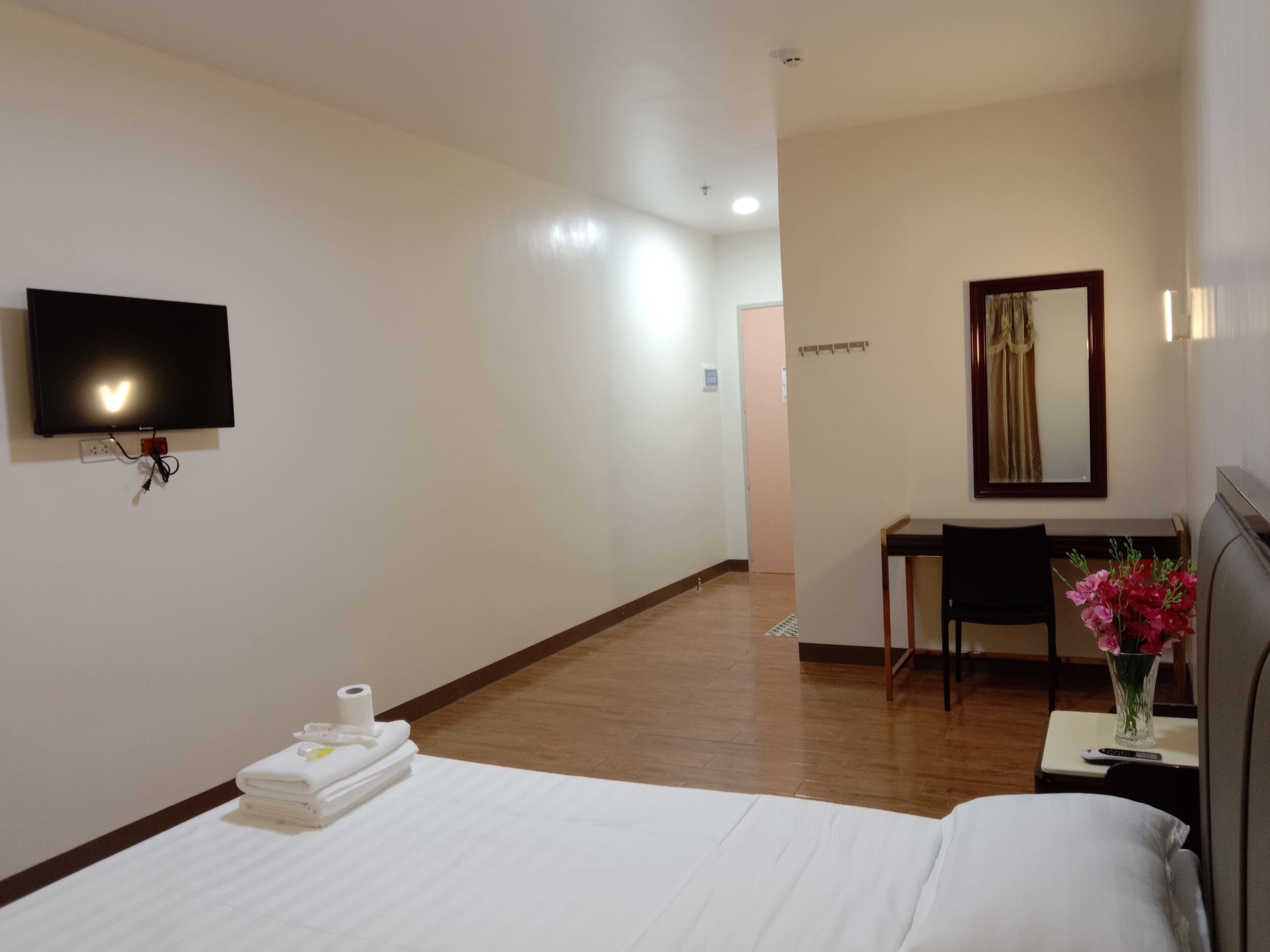 Meaco Royal Hotel- Lucena