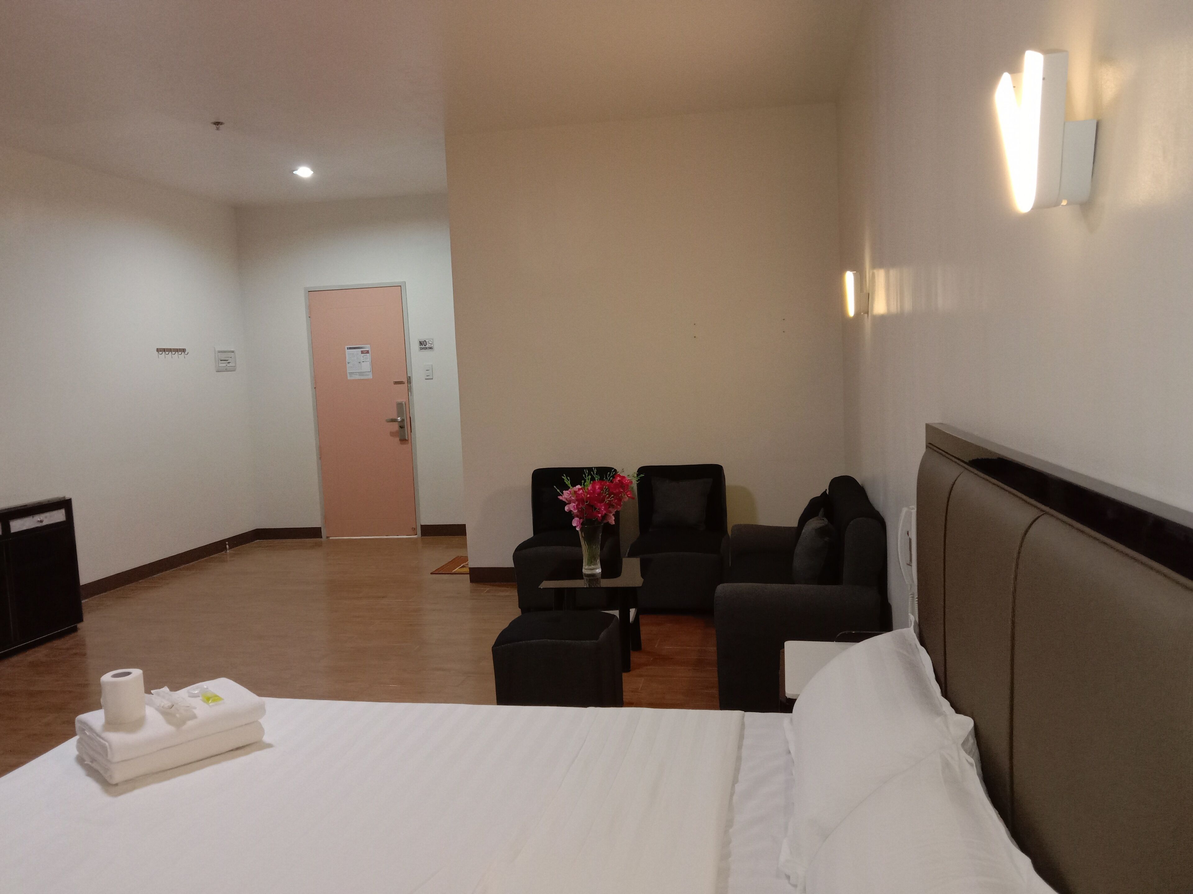 Meaco Royal Hotel- Lucena
