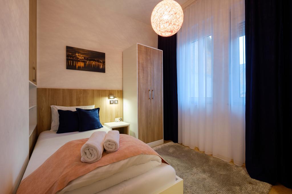 Airport Hotel