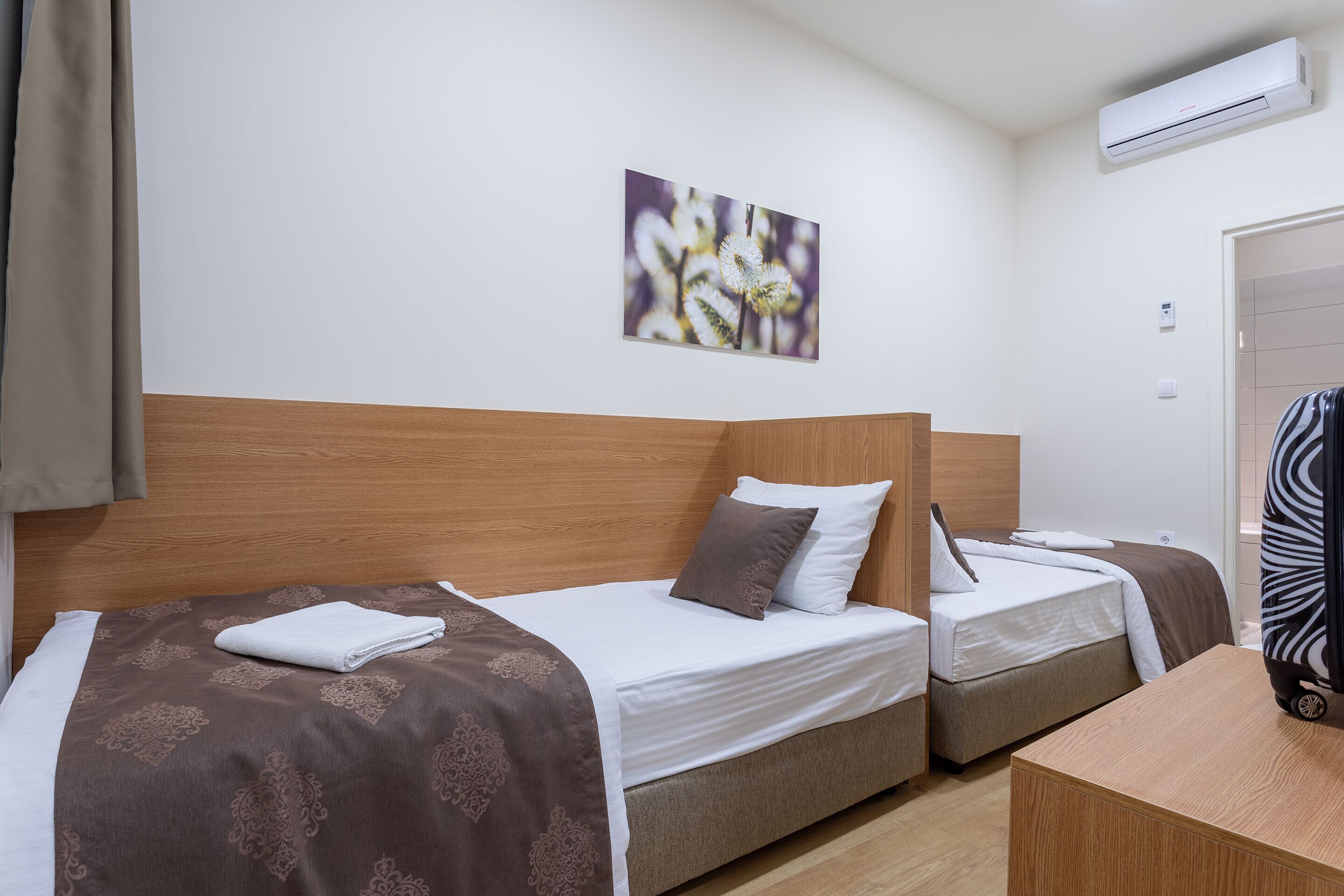 Booking En Suite