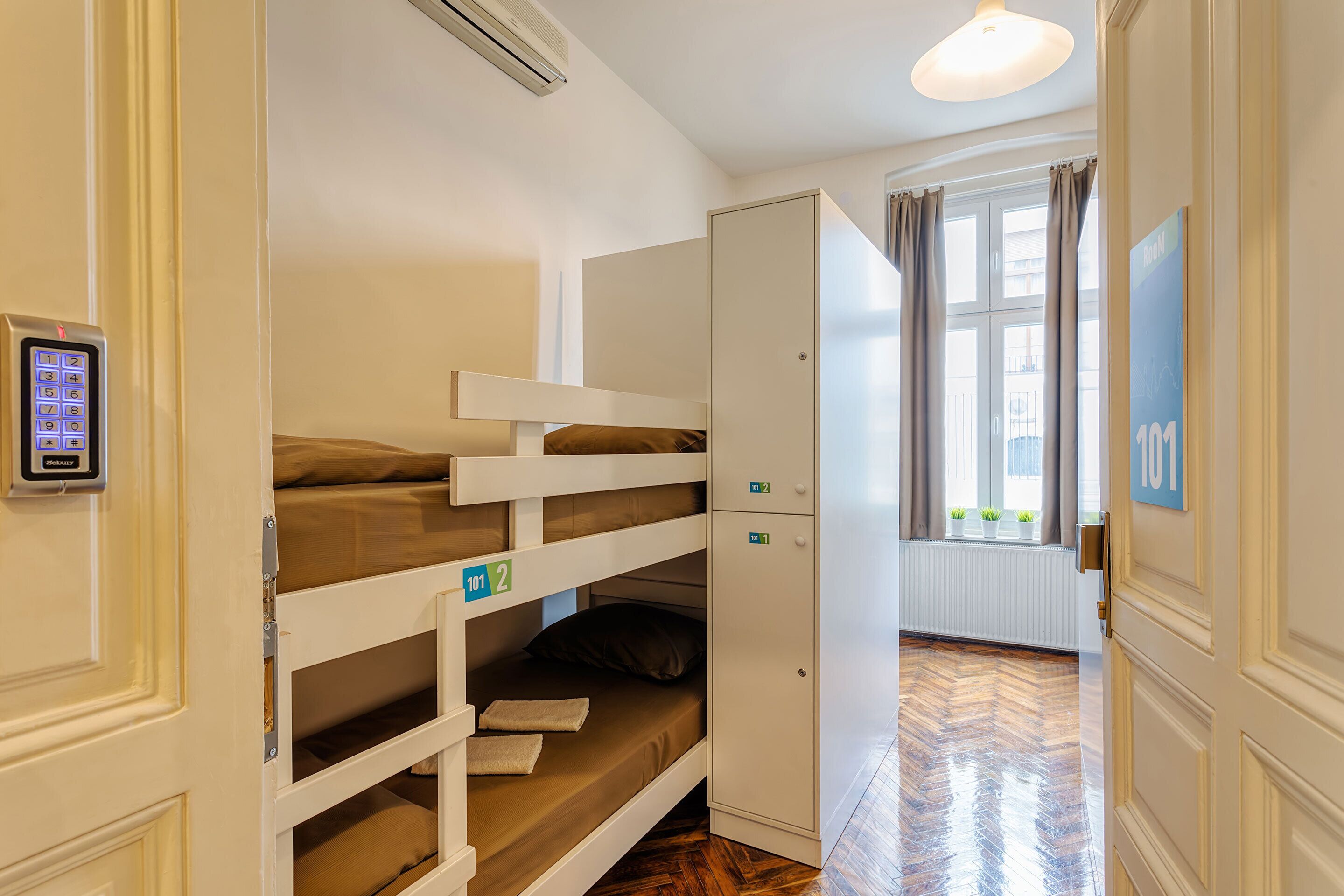Booking En Suite