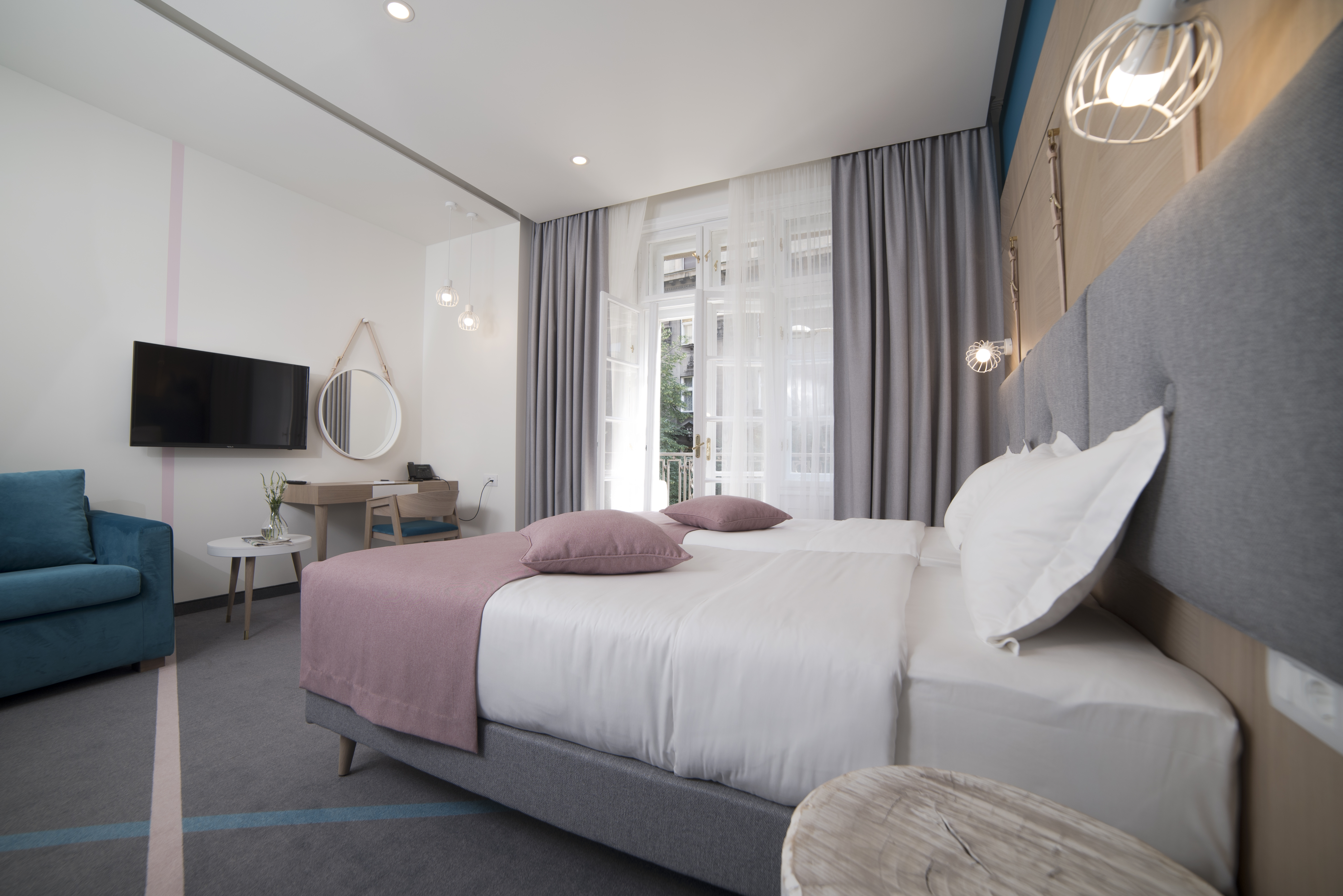 City Nest Modern & Cozy Suites