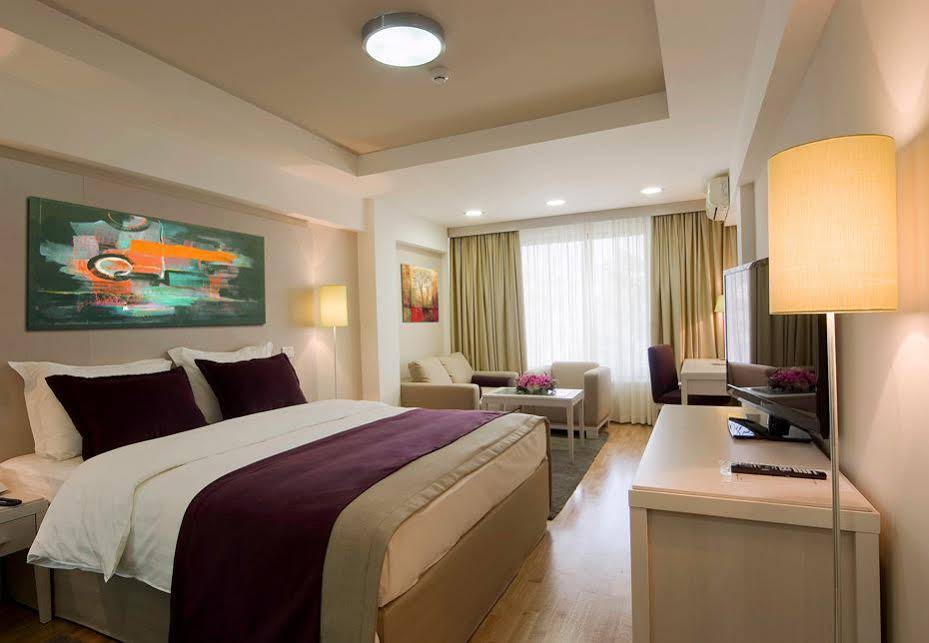 Hotel M