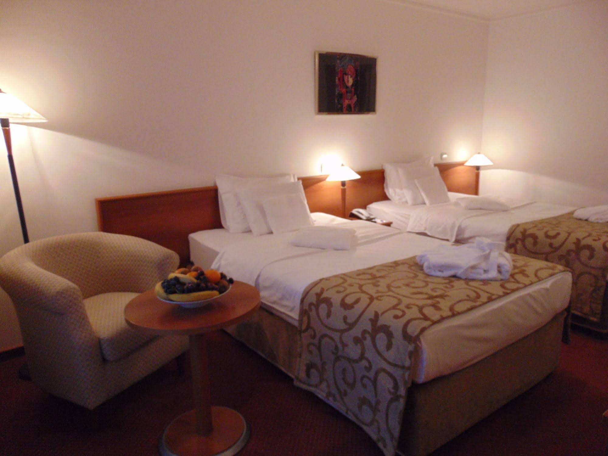 Hotel M