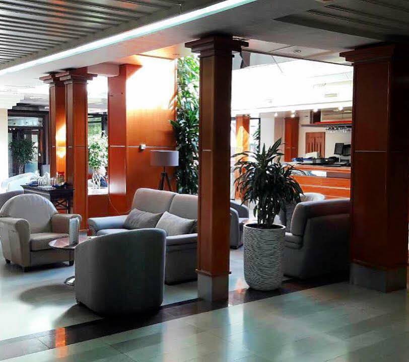 Hotel M