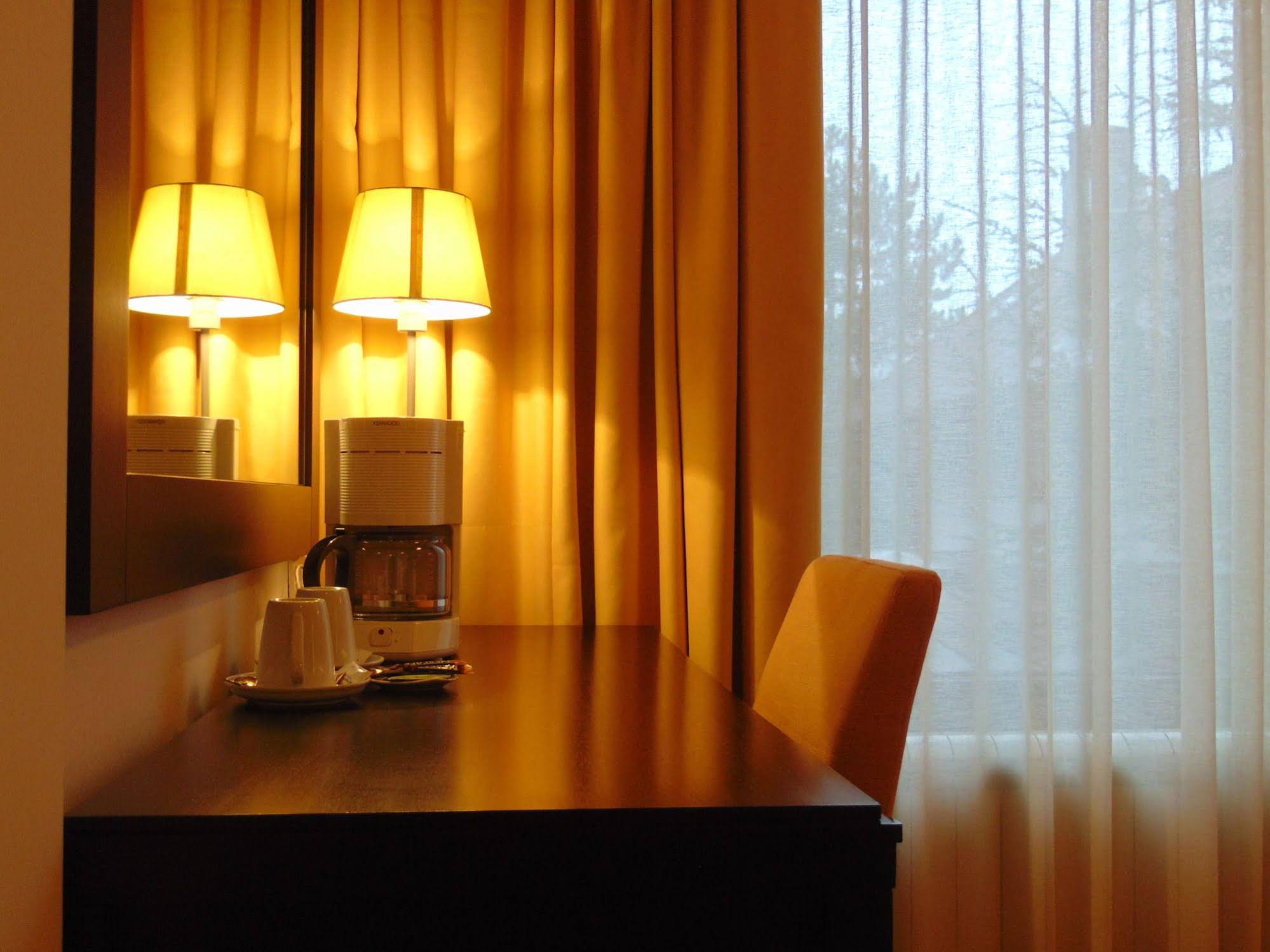 Hotel M