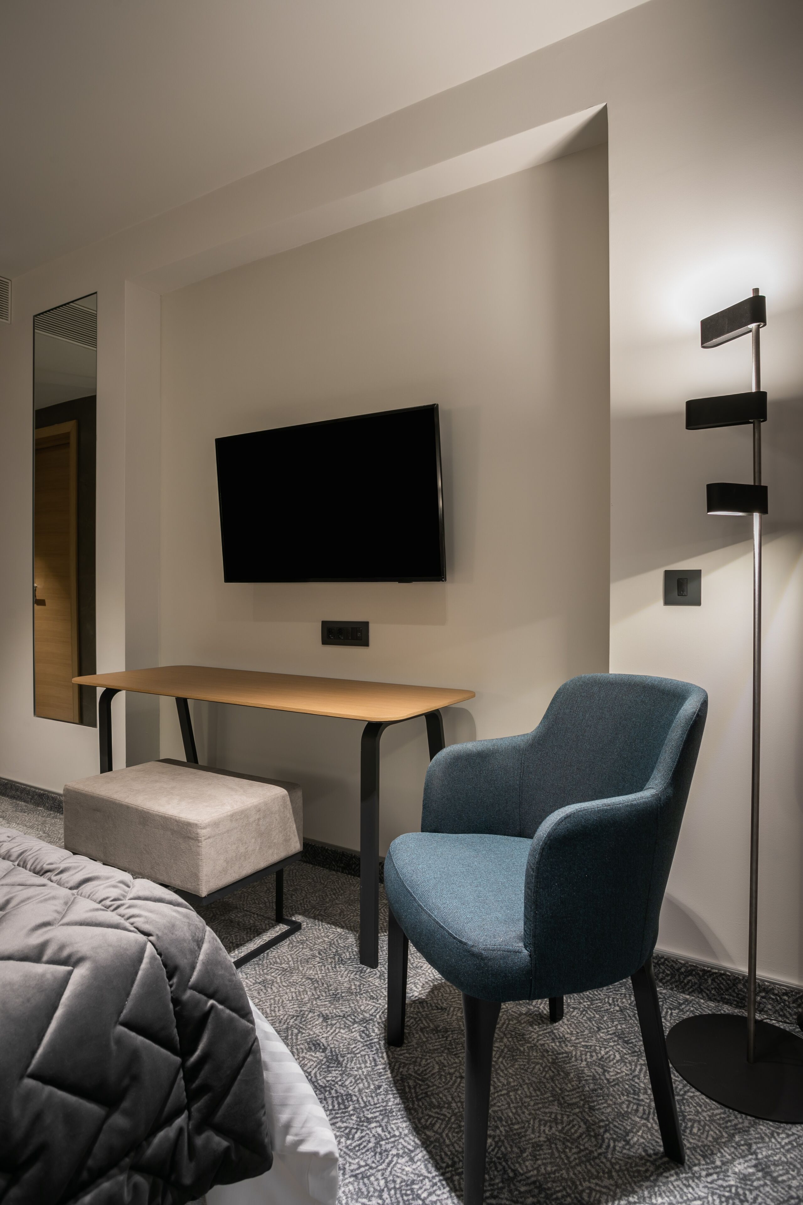 Hotel Mona Plaza