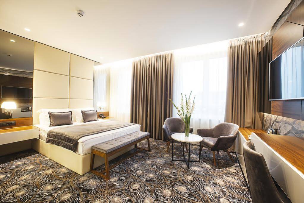 Sky hotel
