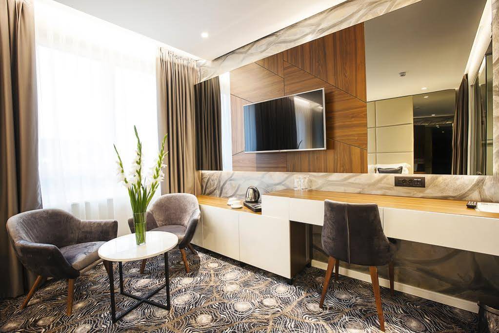 Sky hotel