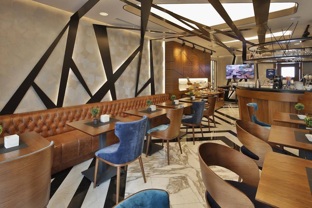 Sky hotel