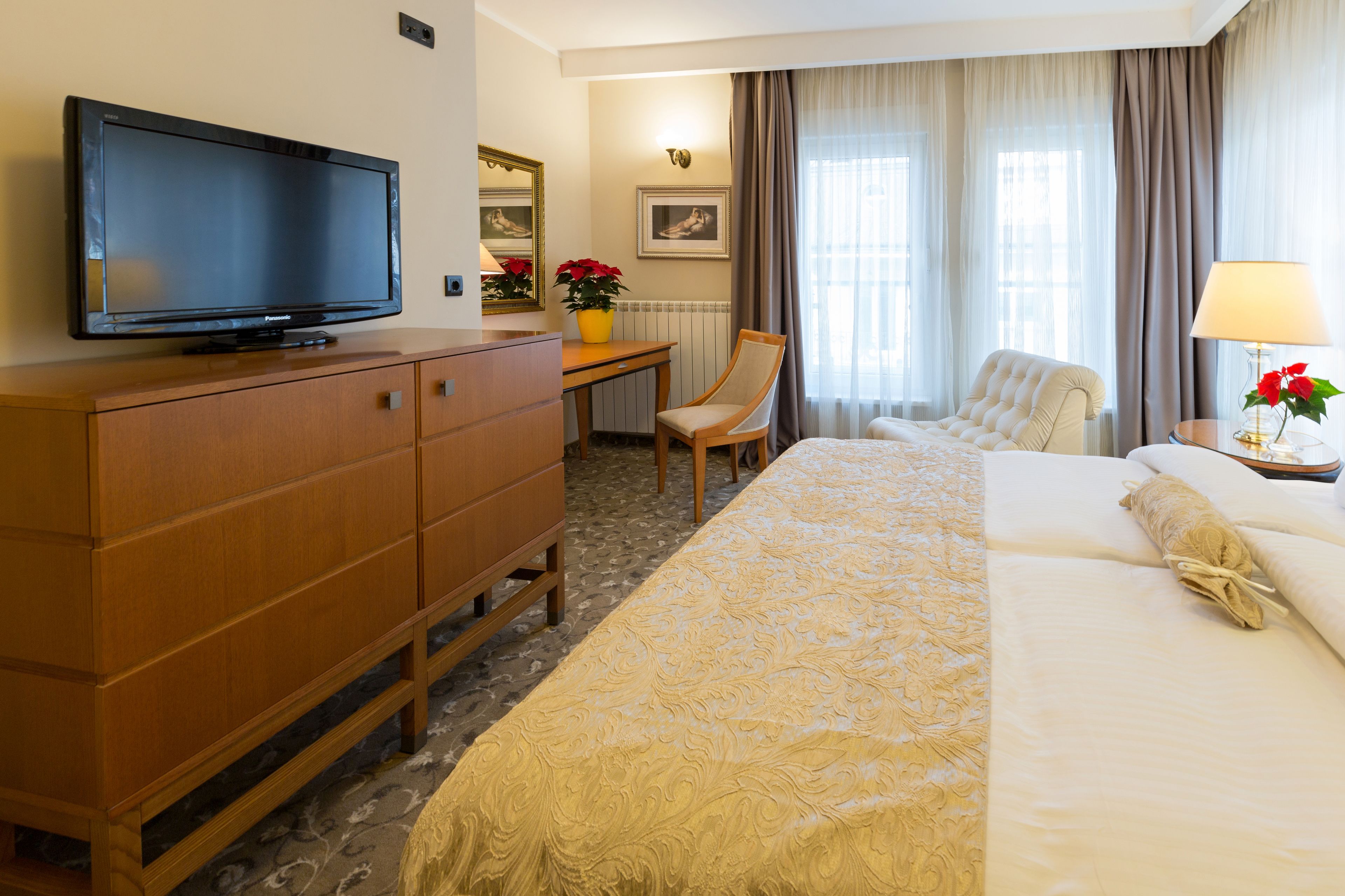 Sterling Hotel