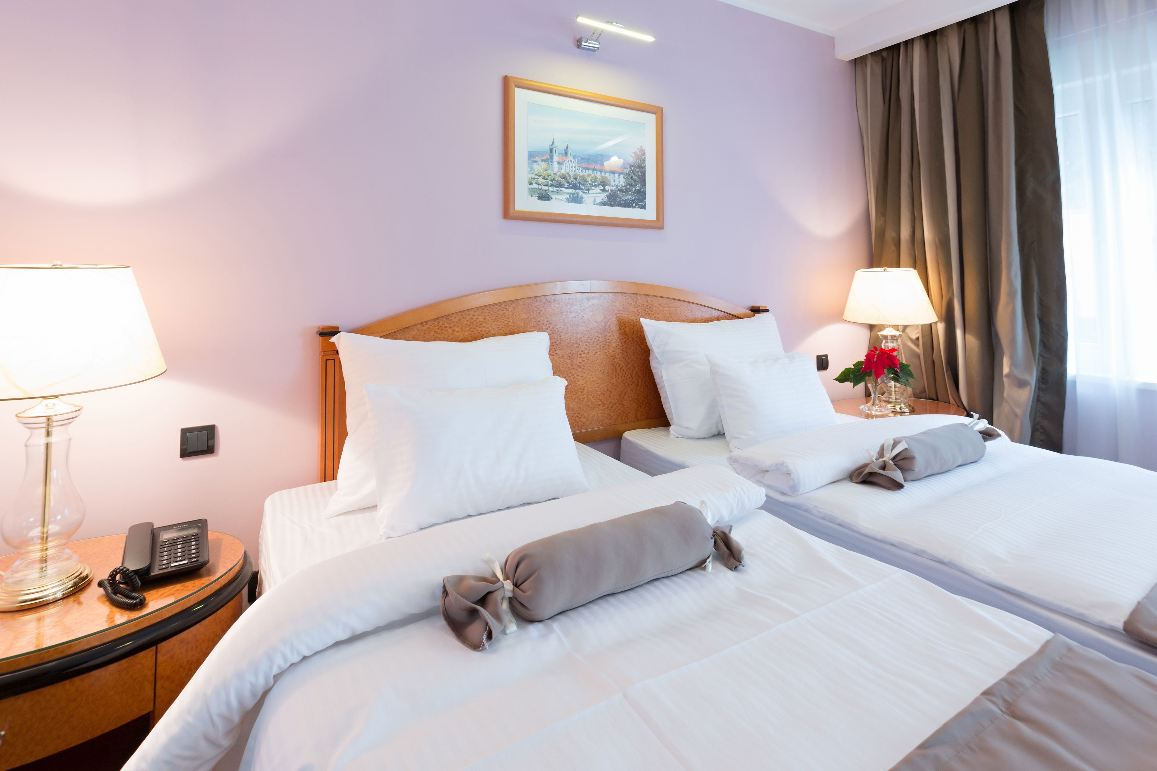 Sterling Hotel