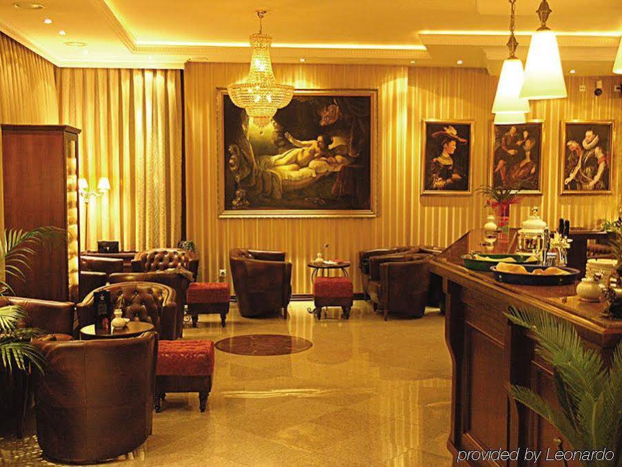 Regent Club