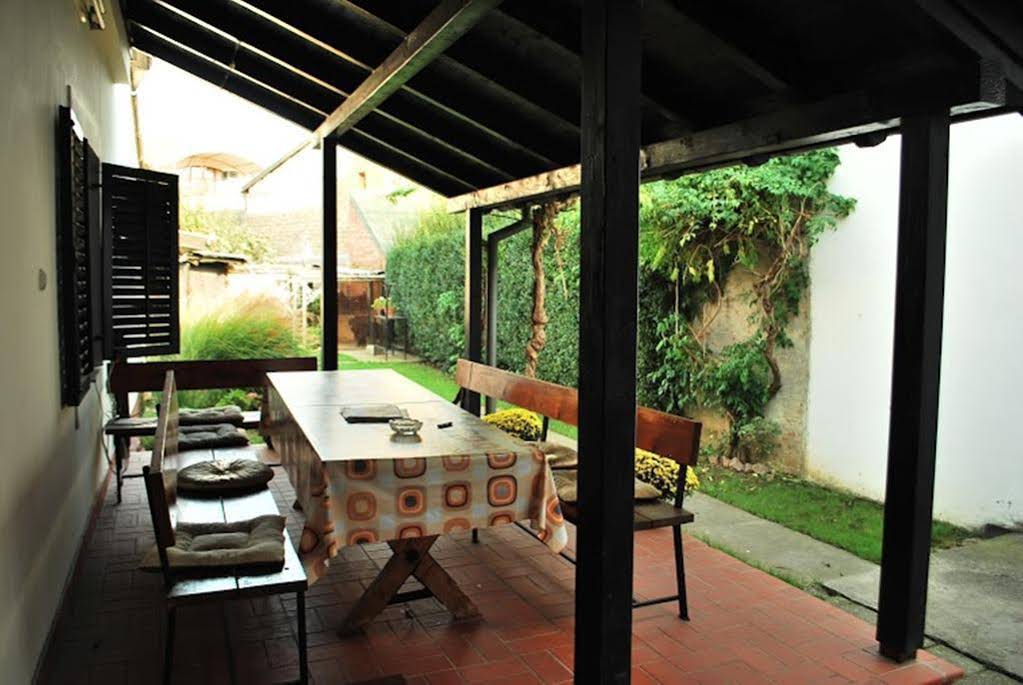 Hostel Podbara